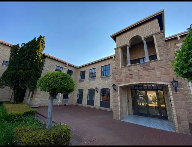 469M² OFFICE TO LET IN BRYANSTON